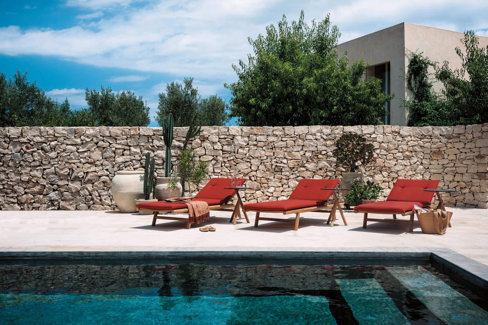 Diseña tu terraza con muebles y piscinas de lujo de las mejores marcas, Gunni &amp; Trentino